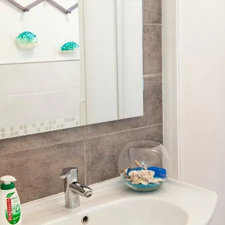 Apartment Mare E Non Solo 2